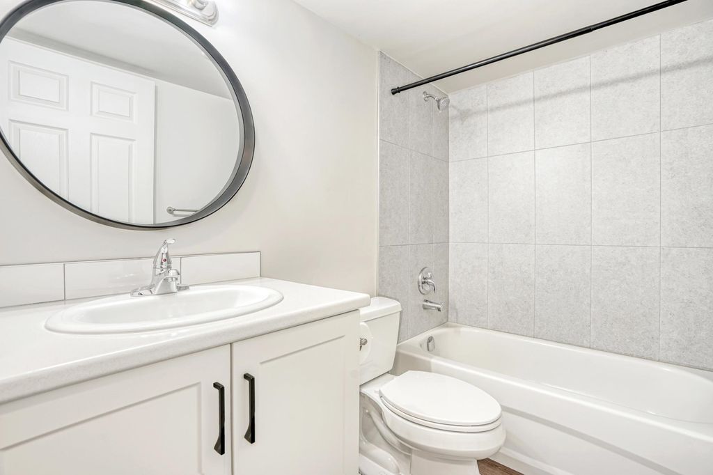 listing image 1102025507578341336