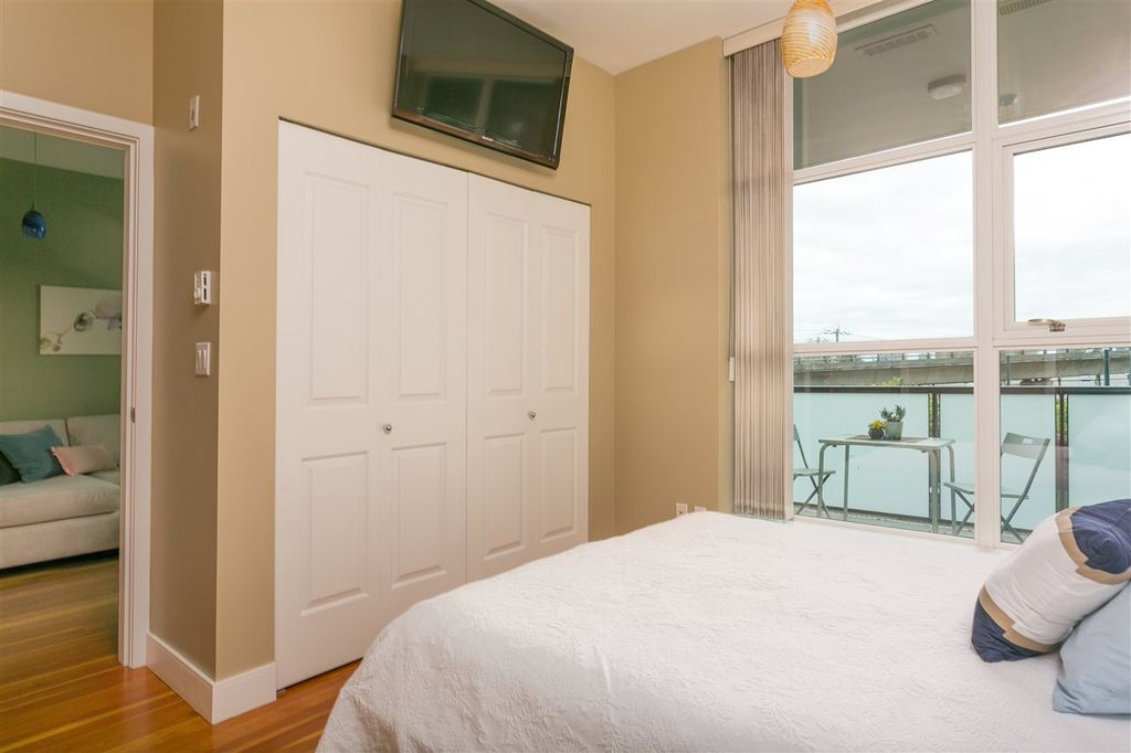 listing image 1103269994849427824