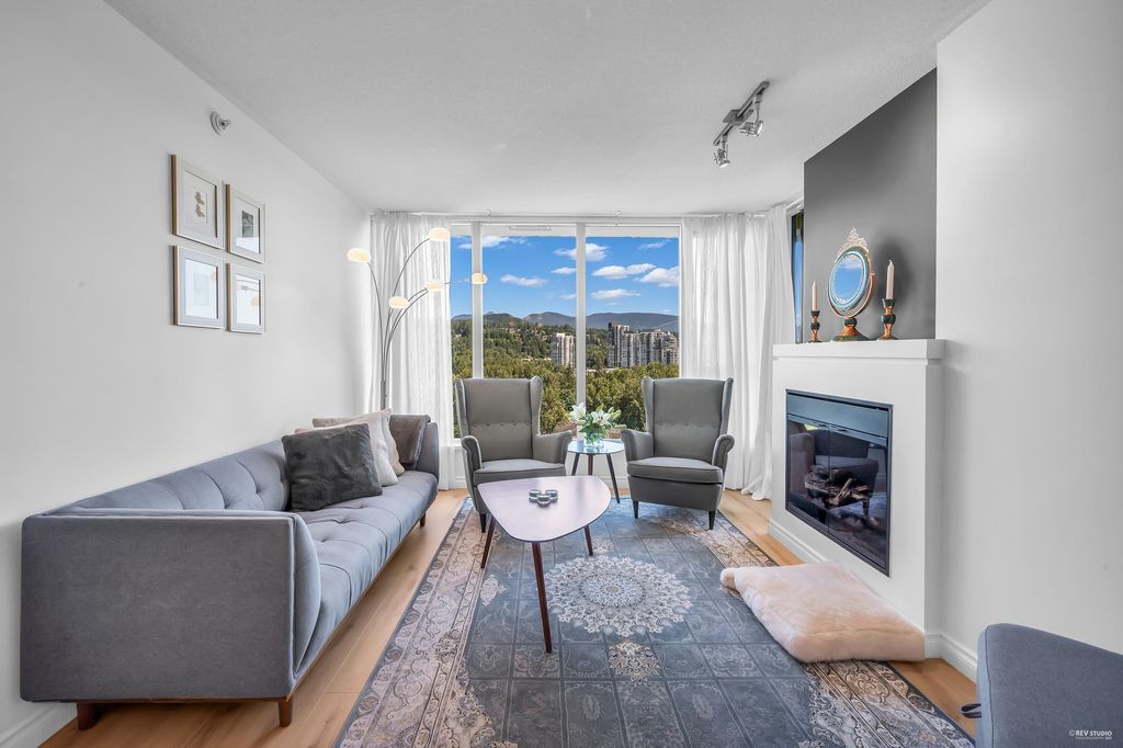 listing image 1102791900949109595