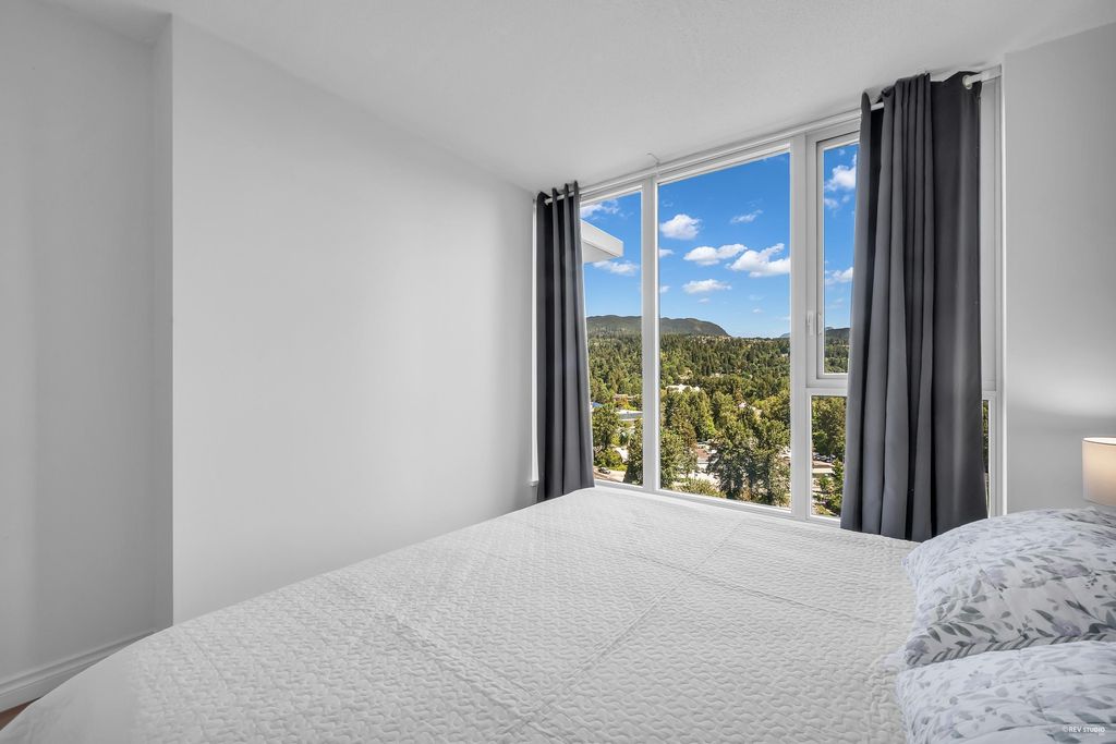 listing image 1103835658515699342