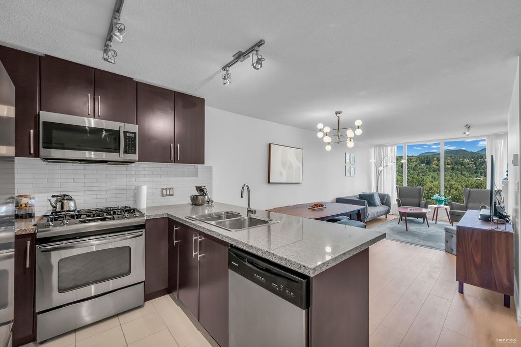 listing image 1104475066703377008