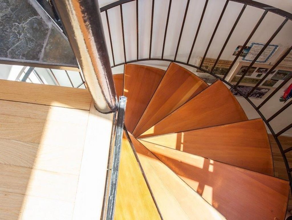 listing image 1106992437212185452