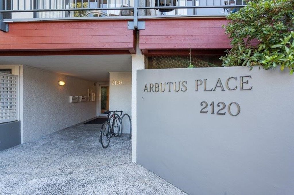 listing image 1105241628279921456