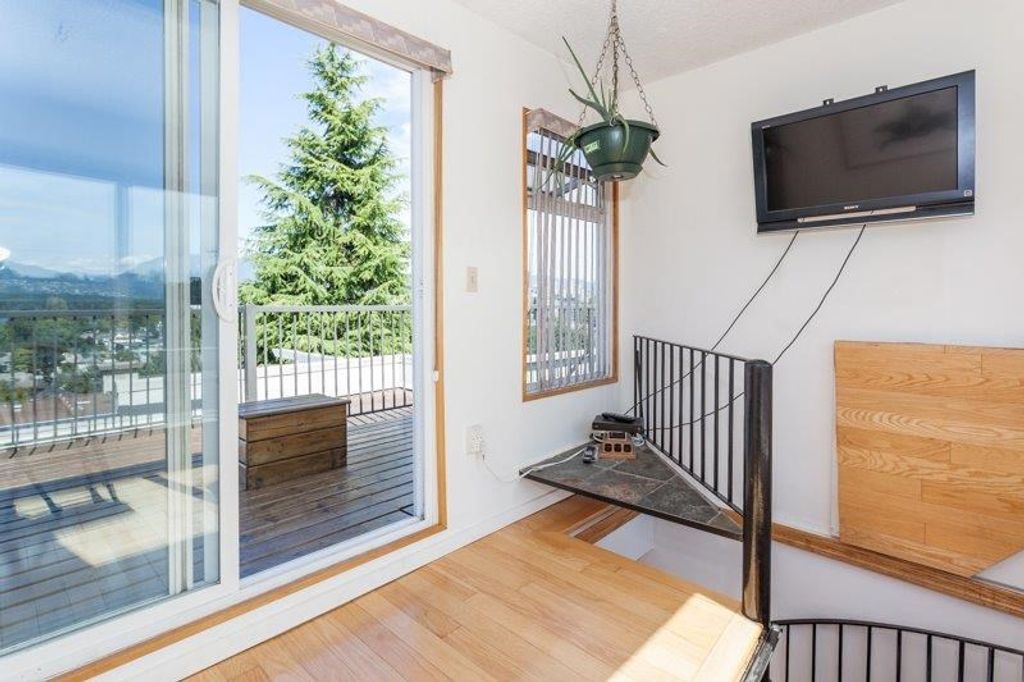 listing image 1101024350830034158