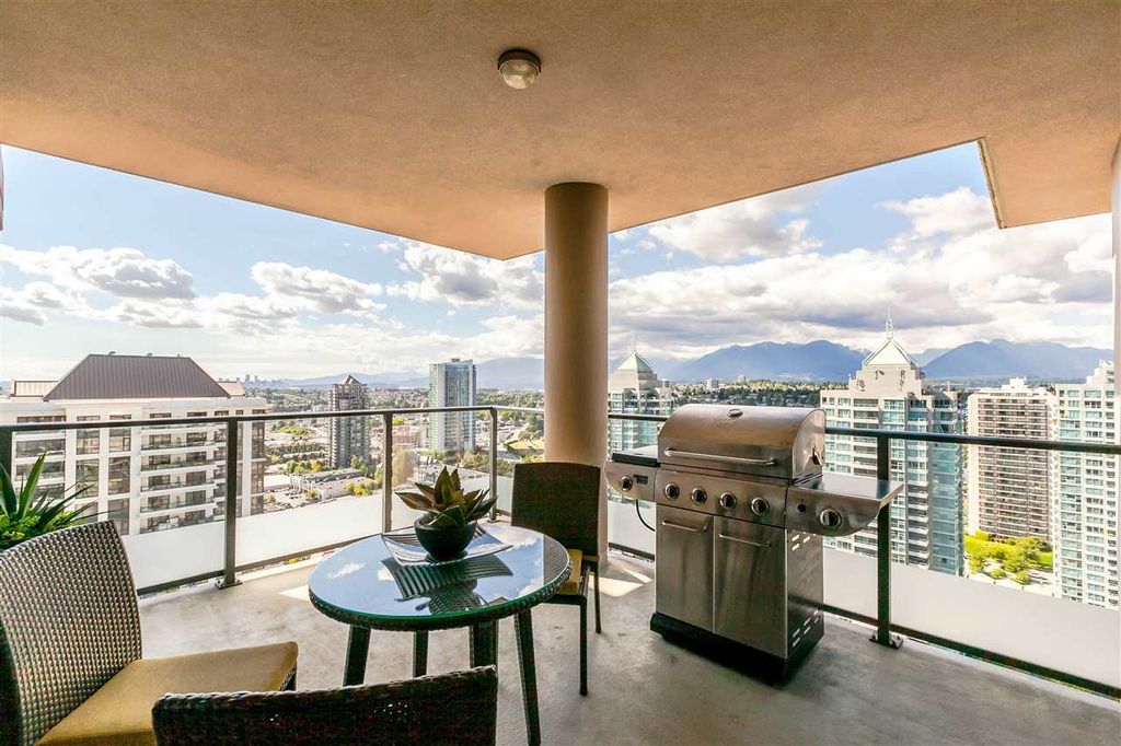 listing image 1109034461337756020