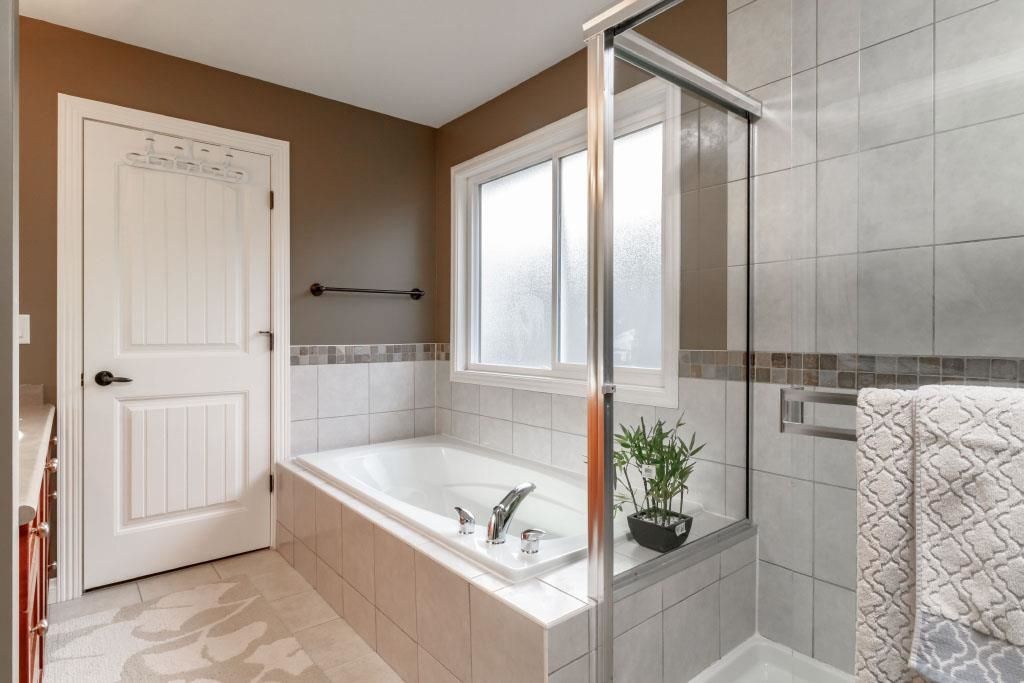 listing image 1106244030840991782