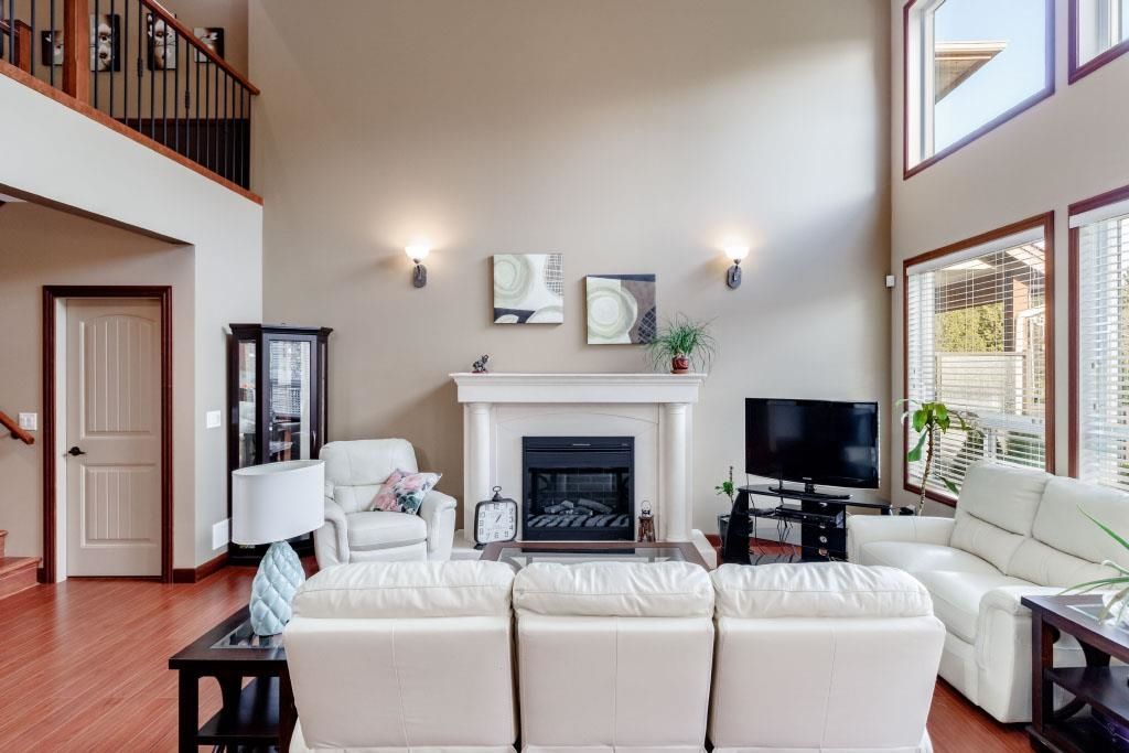 listing image 1101772927241583317