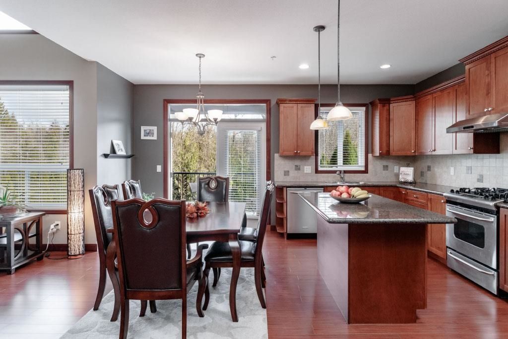 listing image 1102128962435304885