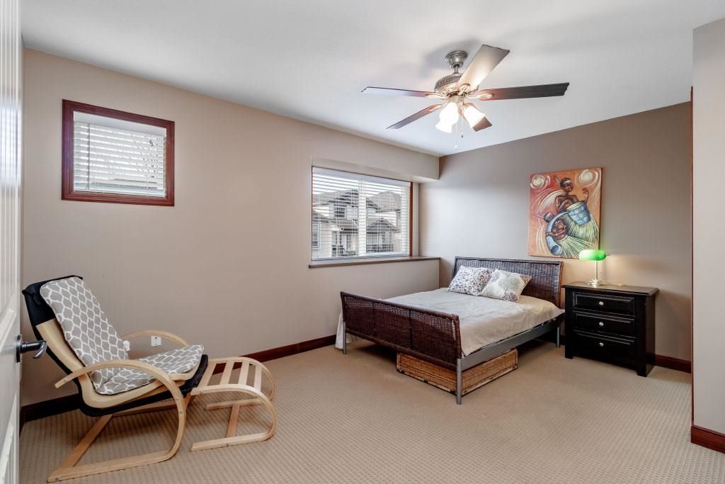 listing image 1106386140299638312