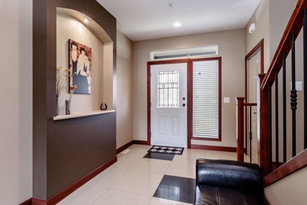 listing image 1104483134732934037