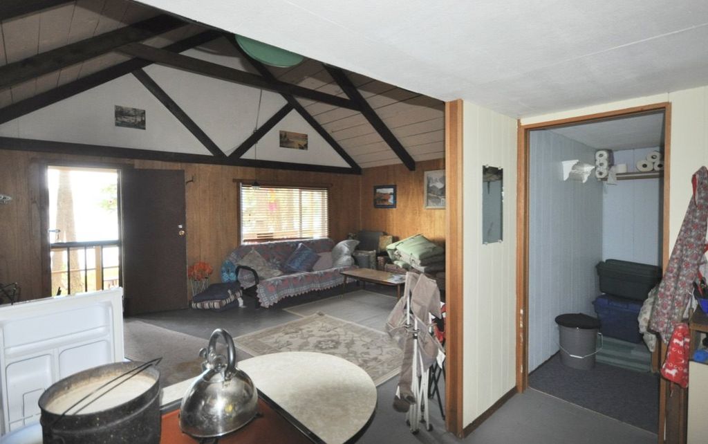 listing image 1100783612579423905