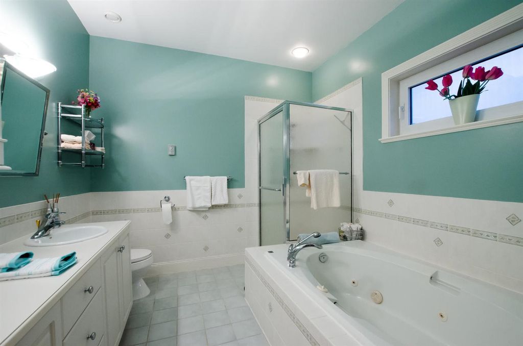 listing image 1100086899092897452