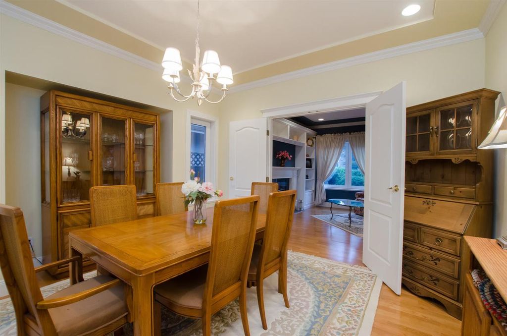 listing image 1103384455367919712