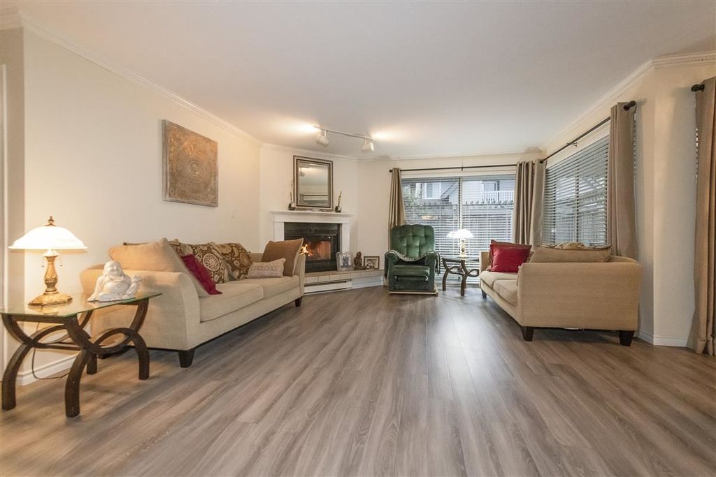 listing image 1101286545200494510