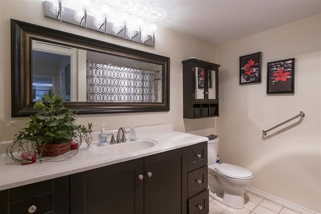 listing image 1106962406319421113