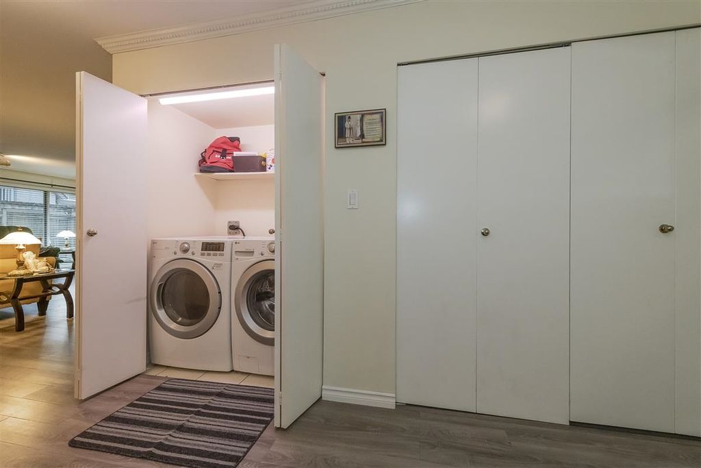 listing image 1100363568645561918