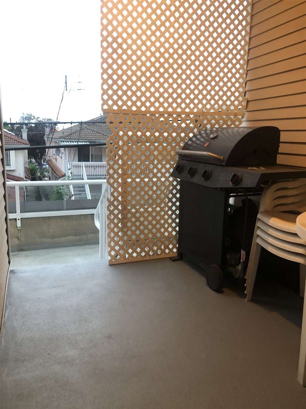 listing image 1101081083578323518