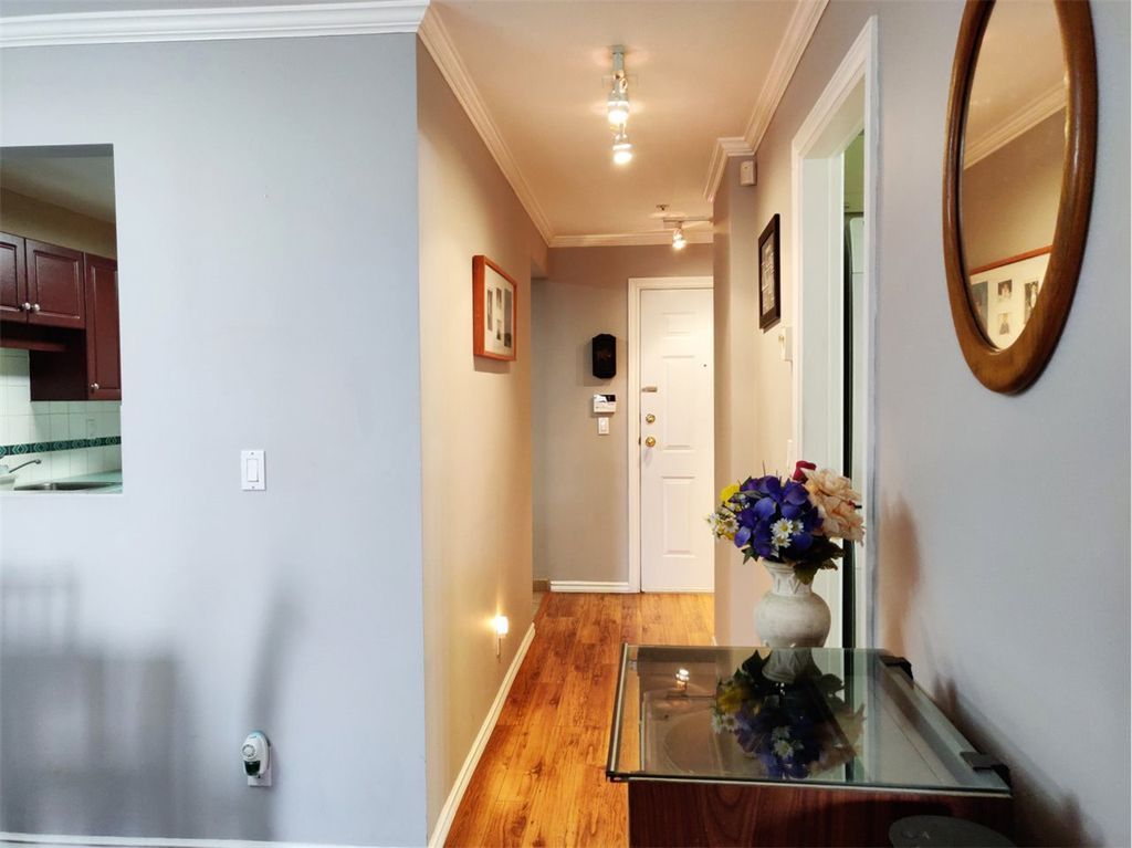 listing image 1104449283087958730