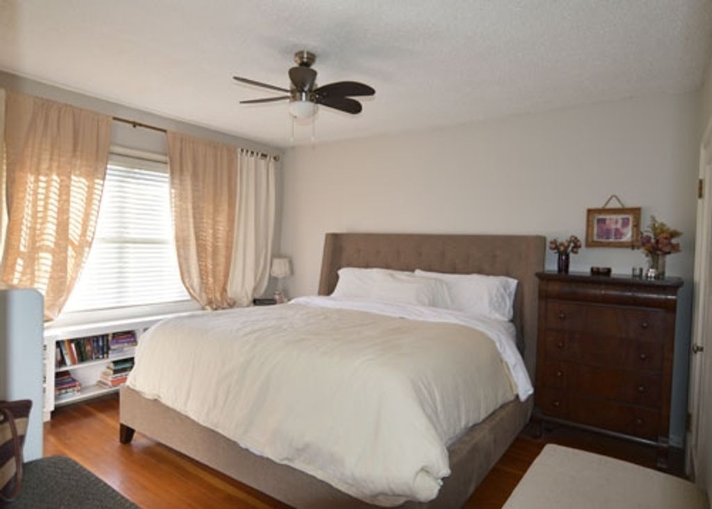 listing image 1107212119845630459