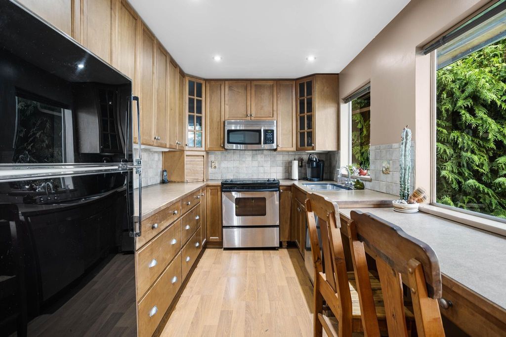 listing image 1109263680324107324