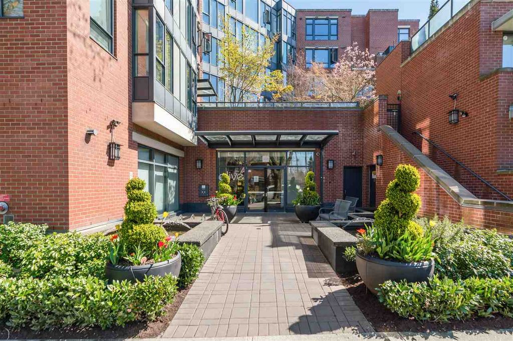 listing image 1109216640311163062