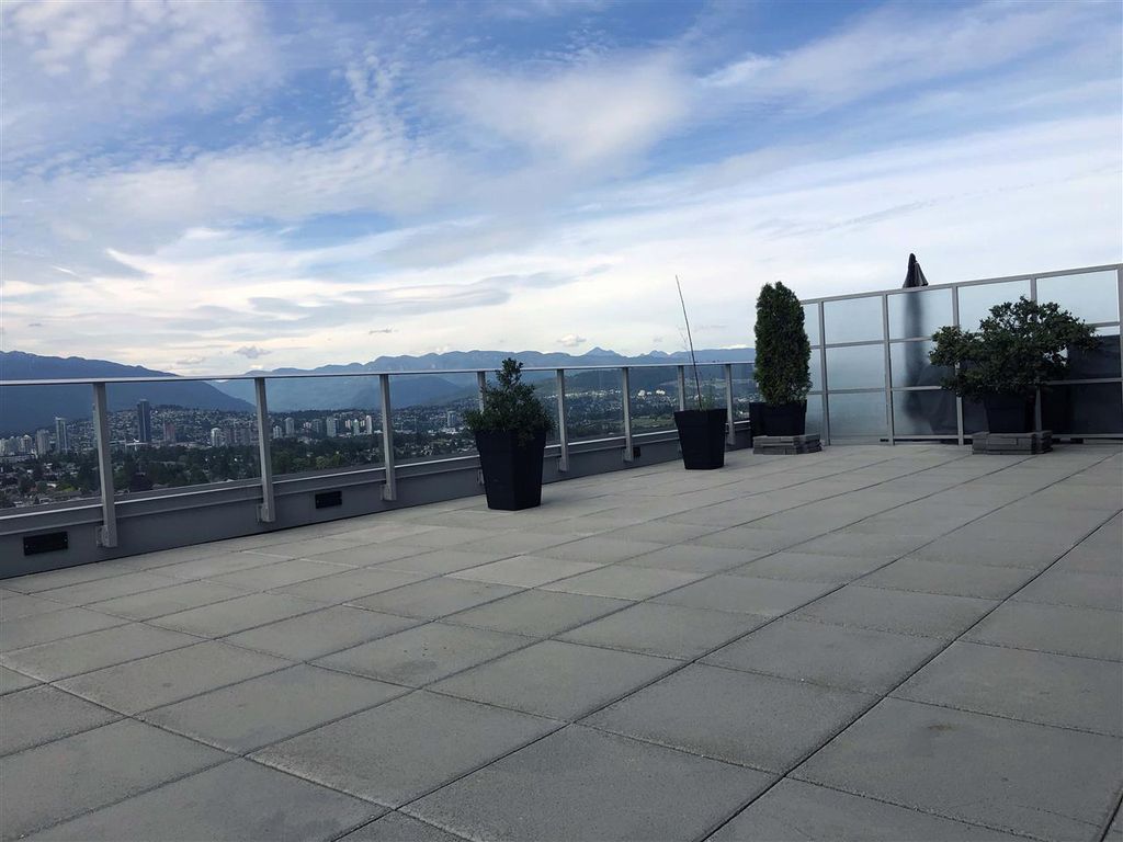 listing image 1101287262173159962