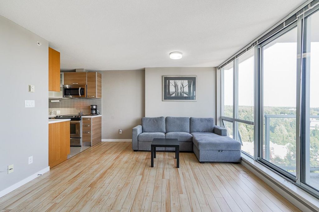 listing image 1104557766455573820