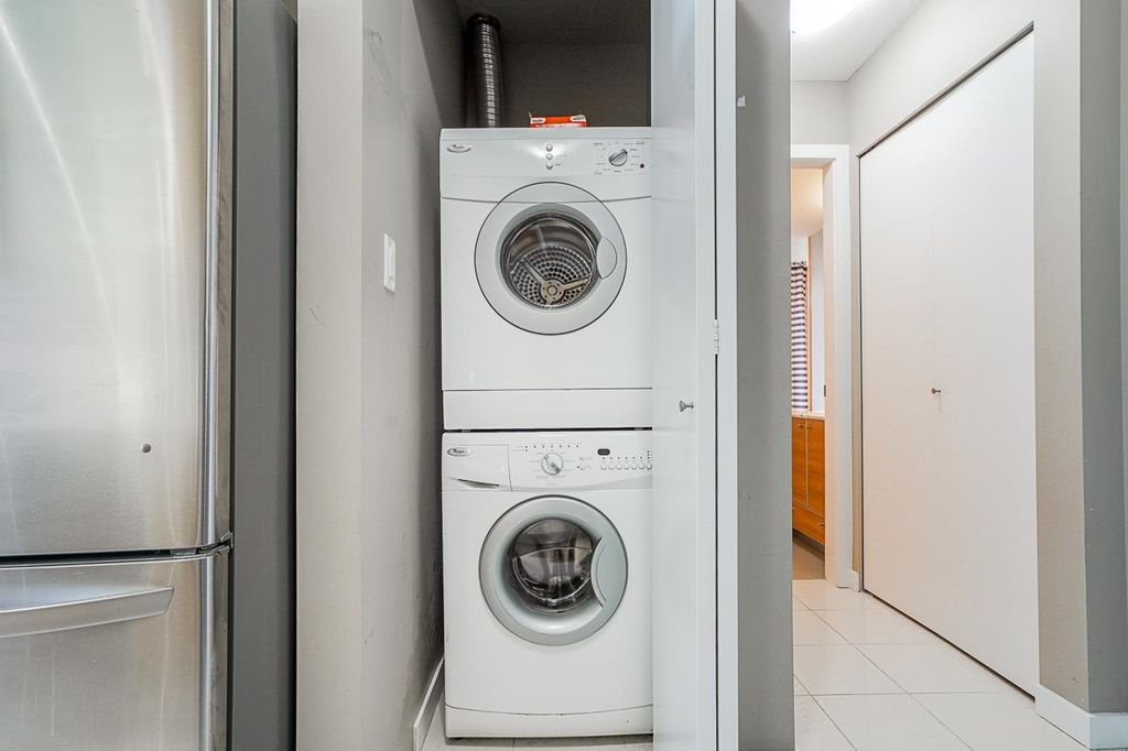 listing image 1108374888986182033