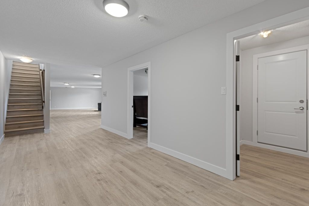 listing image 1103784716407667281