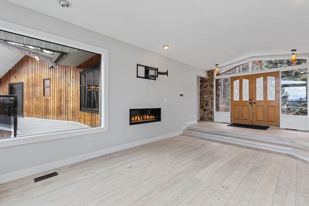 listing image 1107887982712370497