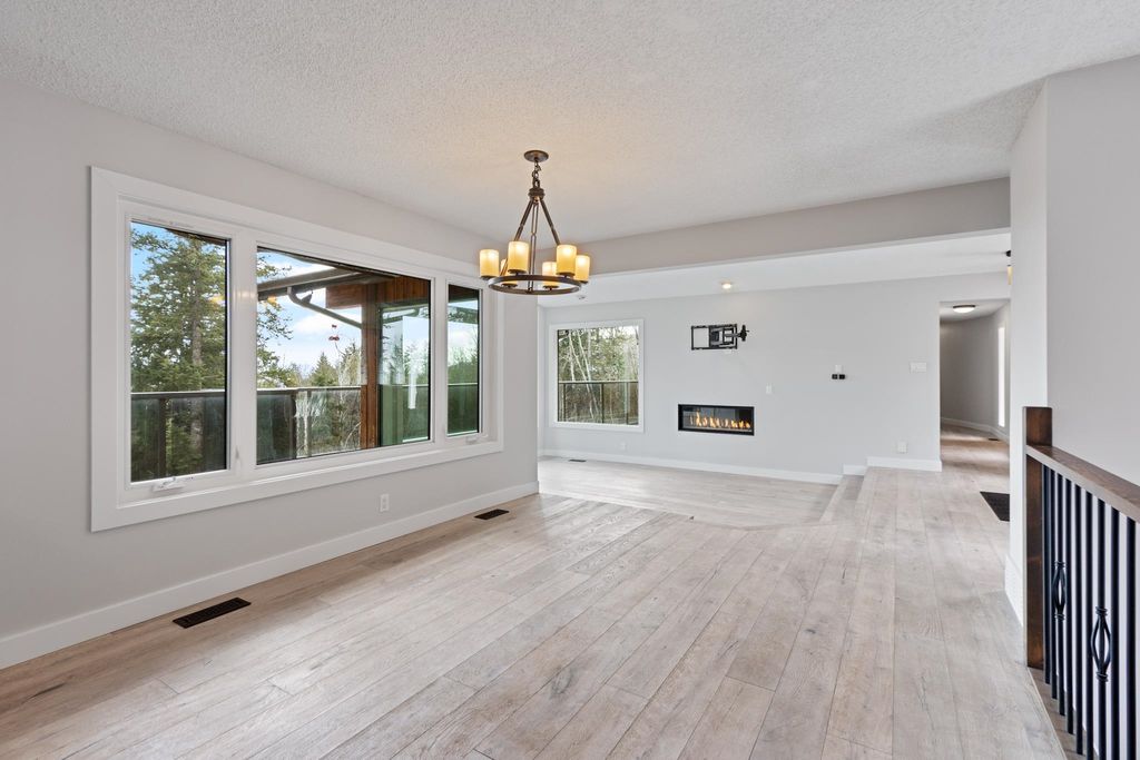 listing image 1100626924357920728