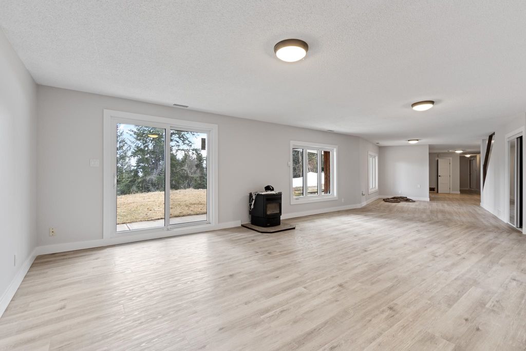 listing image 1109539373991829691