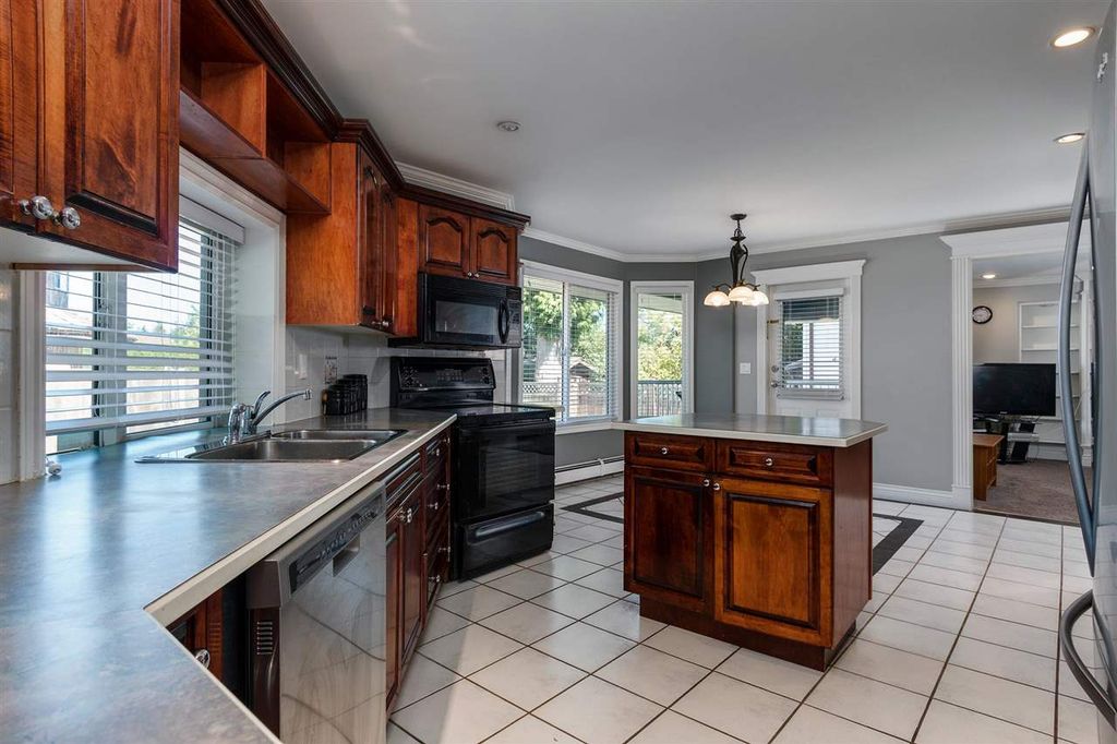 listing image 1109908120345948506