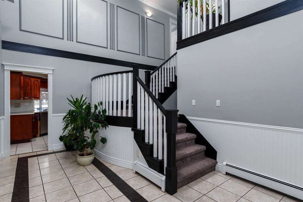 listing image 1106582741867372941