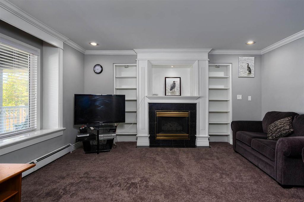 listing image 1106035943636692332