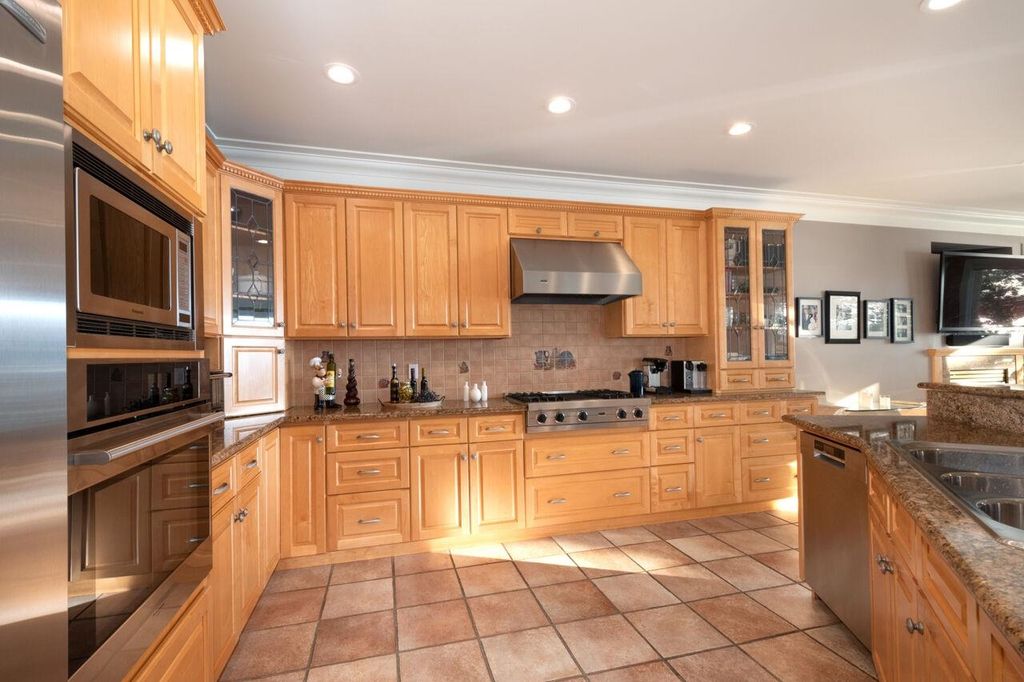 listing image 1102667569422512656