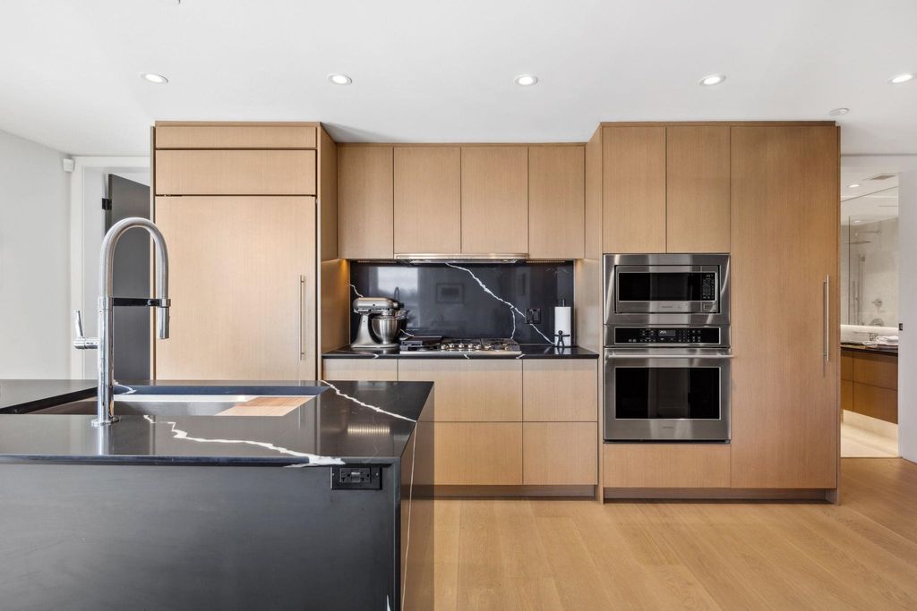 listing image 1107370851197211162