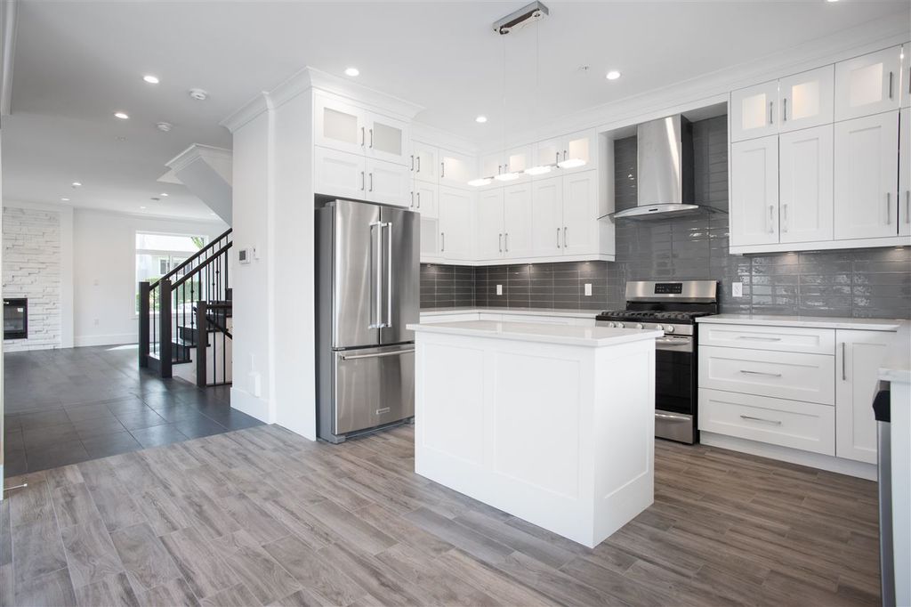 listing image 1108440016691274756