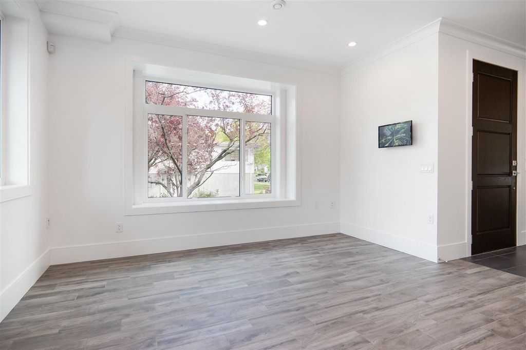 listing image 1108943466166190522