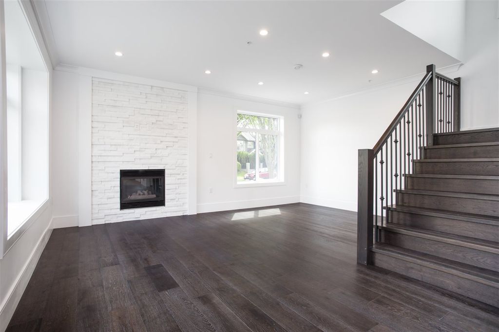 listing image 1107180451065259404
