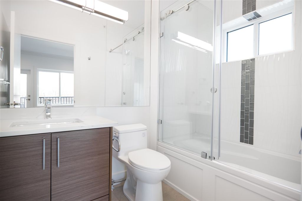 listing image 1102791980220887363