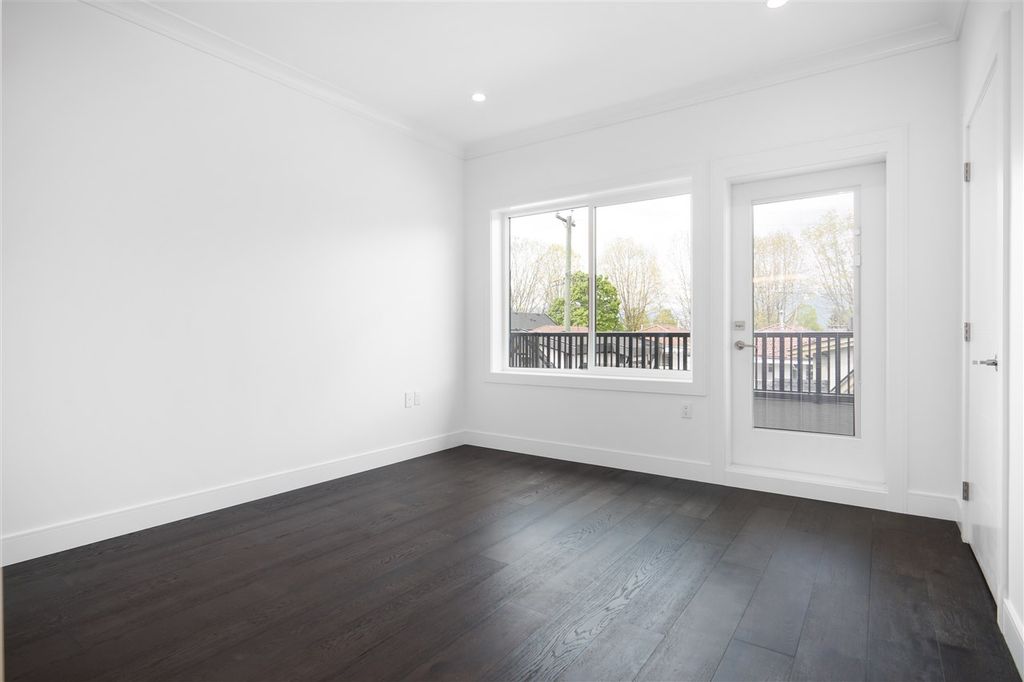 listing image 1103873043979162655