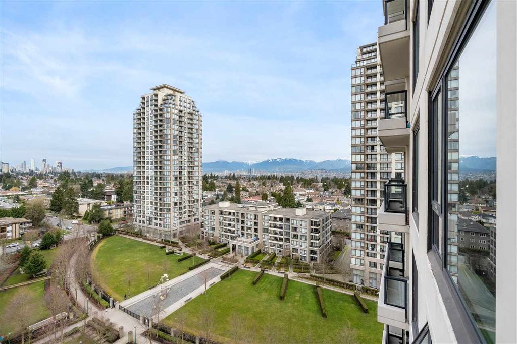 listing image 1109296773402848327