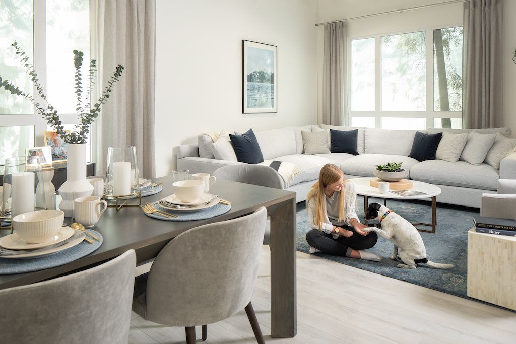 listing image 1101707636530953025