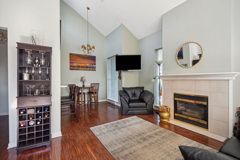 listing image 1105930893640260584