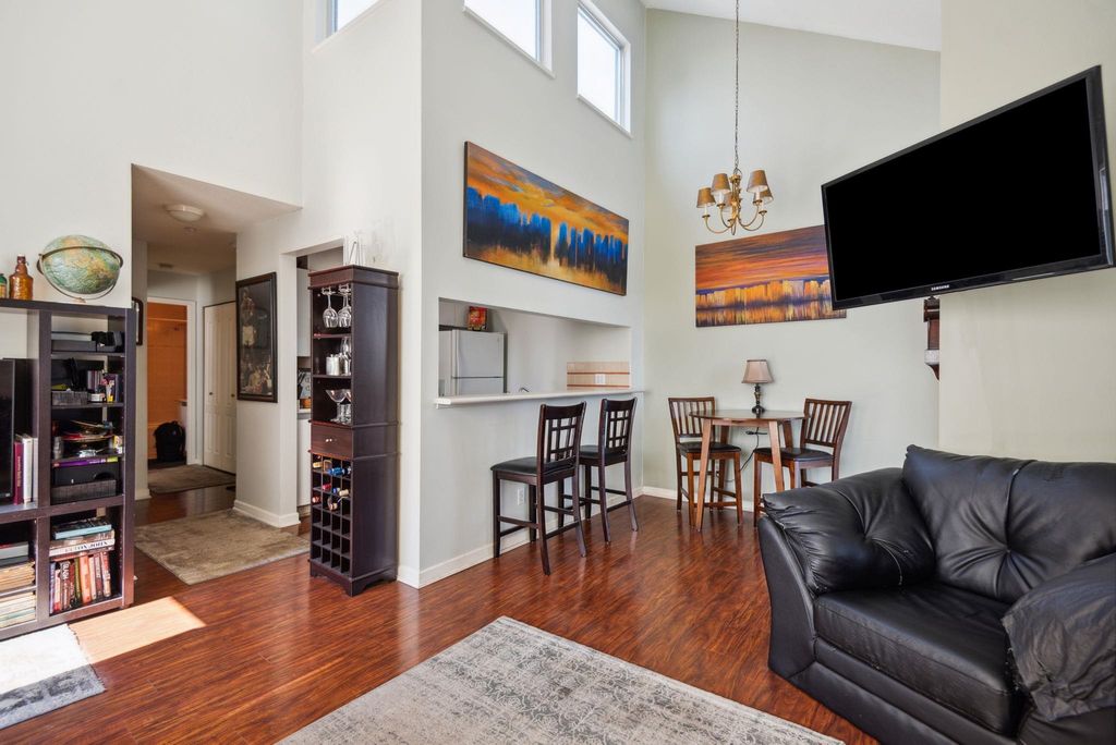 listing image 1107862022993102797