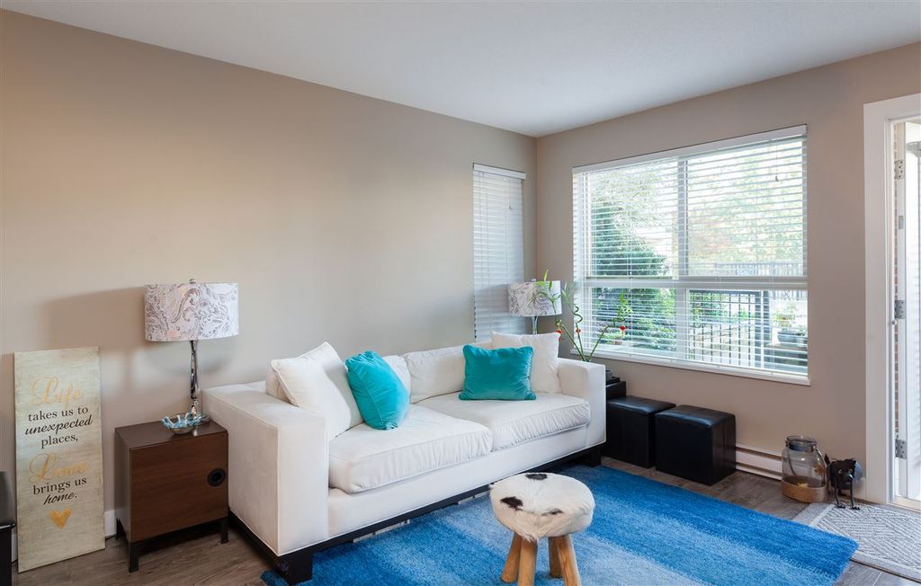 listing image 1106326173199731341