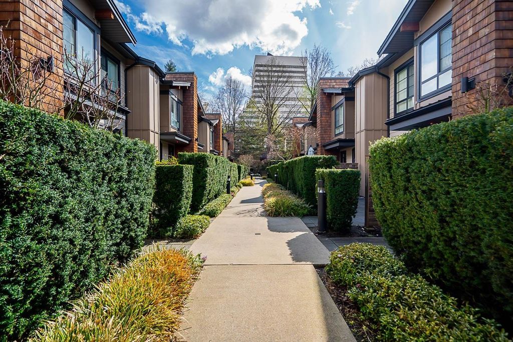 listing image 1107192268869516410