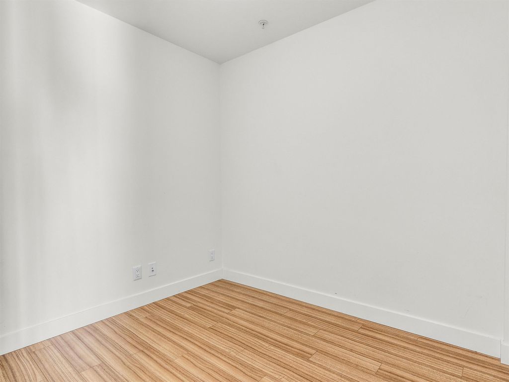 listing image 1103415924045708007