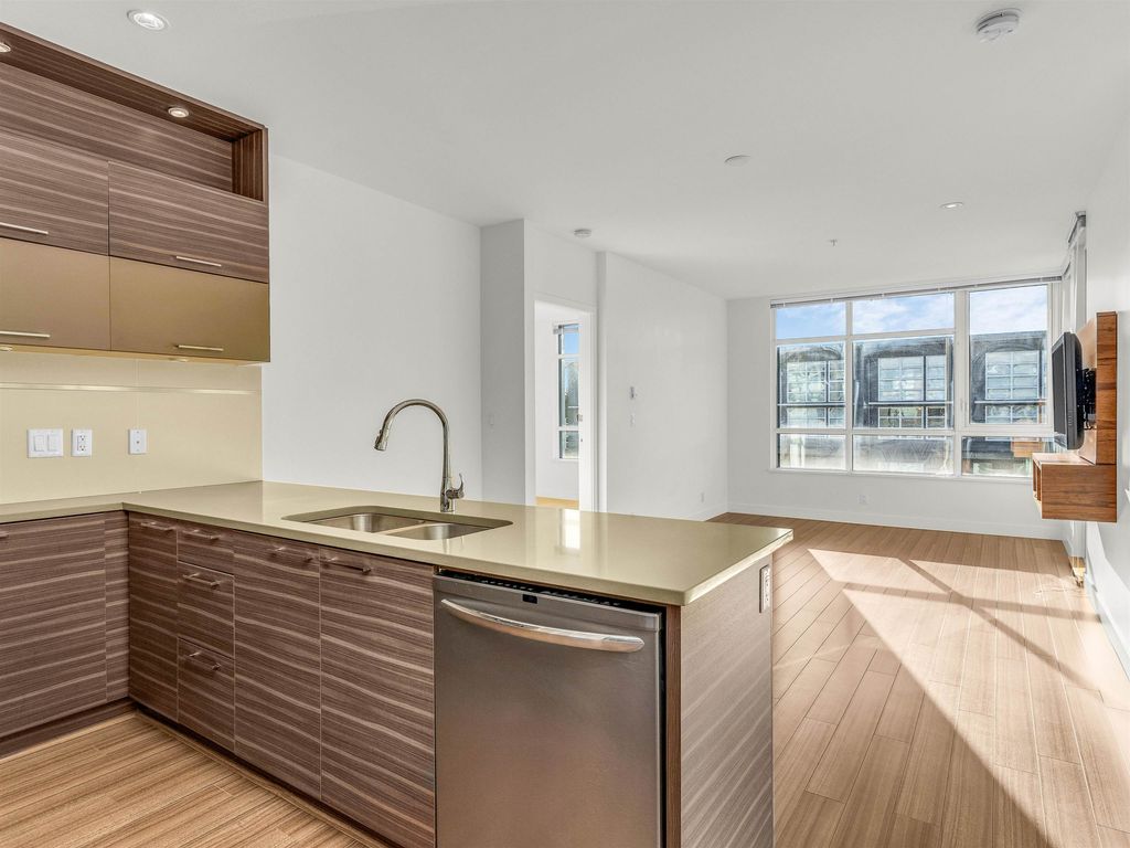 listing image 1104596627507199663